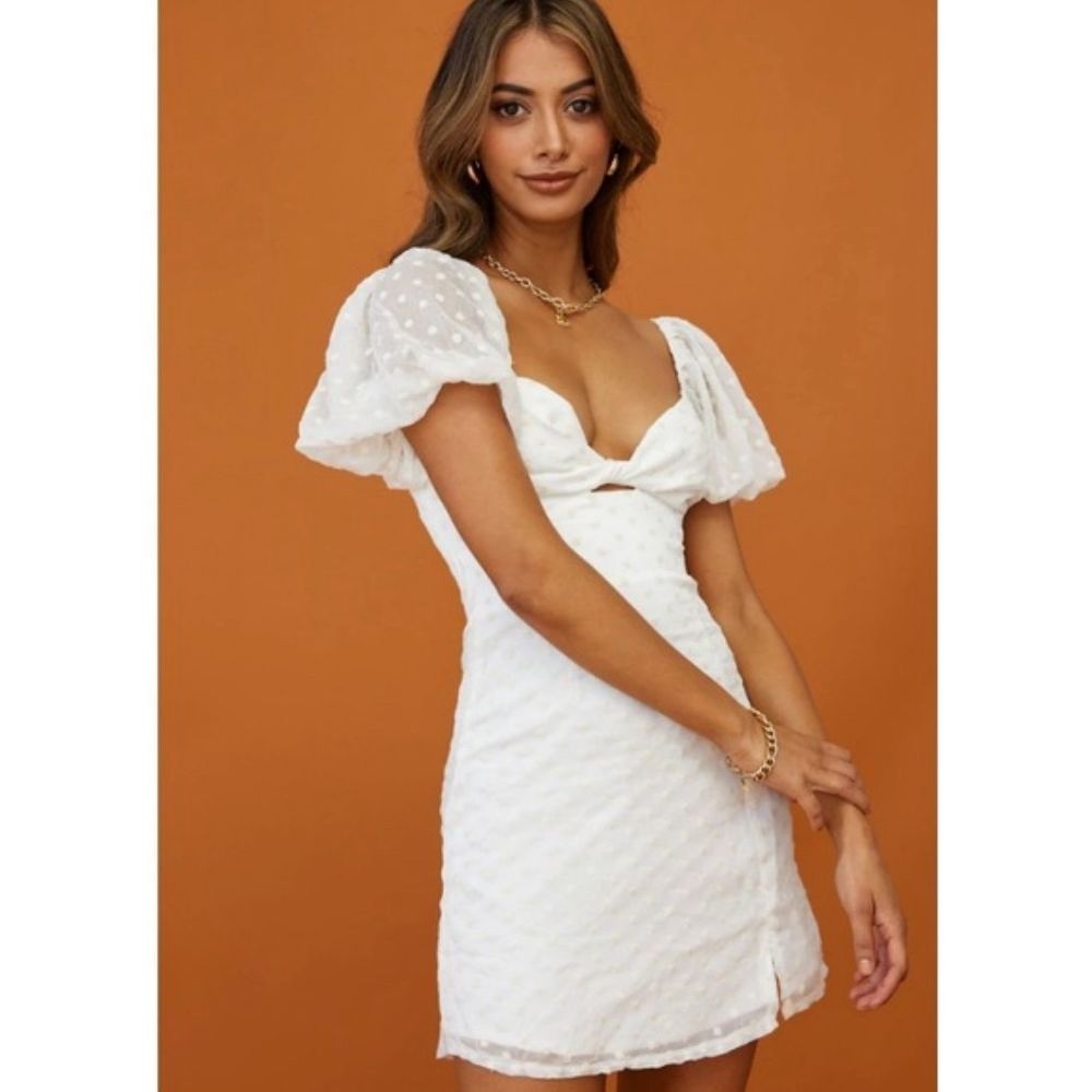 NWT Selfie Leslie Molli Sheer Puff Sleeve Twist Feature Dress White